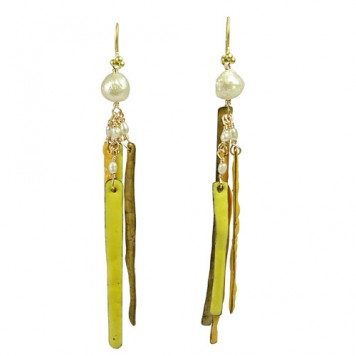 Salomé Osorio | Earrings YellowJap Earrings