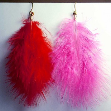 Salomé Osorio | Earrings Red & Pink Feathers Earrings