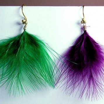 Salomé Osorio | Earrings Green & Purple Feathers Earrings