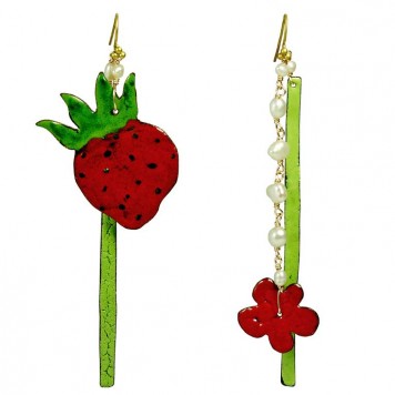 Salomé Osorio | Earrings Strawberry Earrings