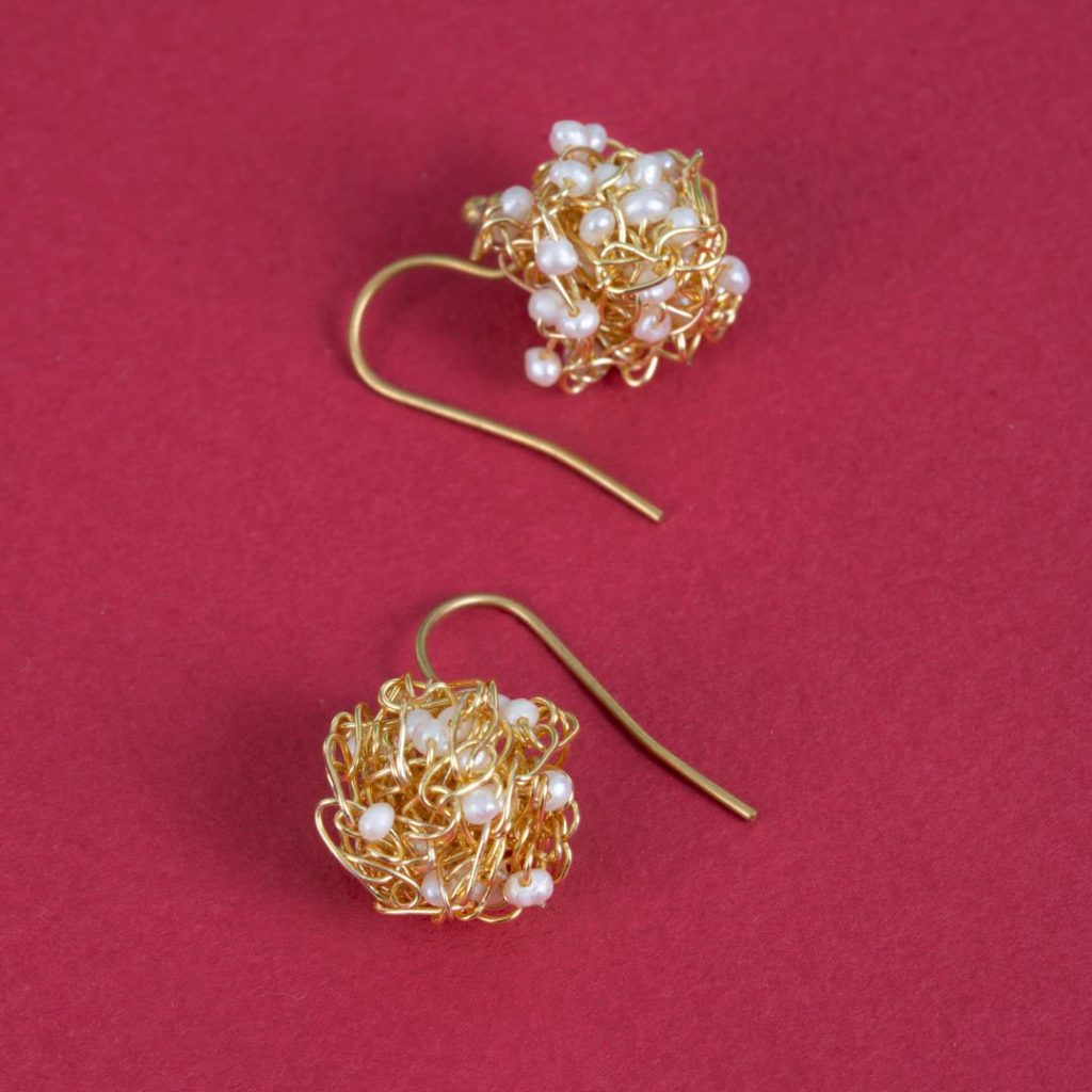 Boucles d'oreilles Céleste — Crochet en plaqué or et perles