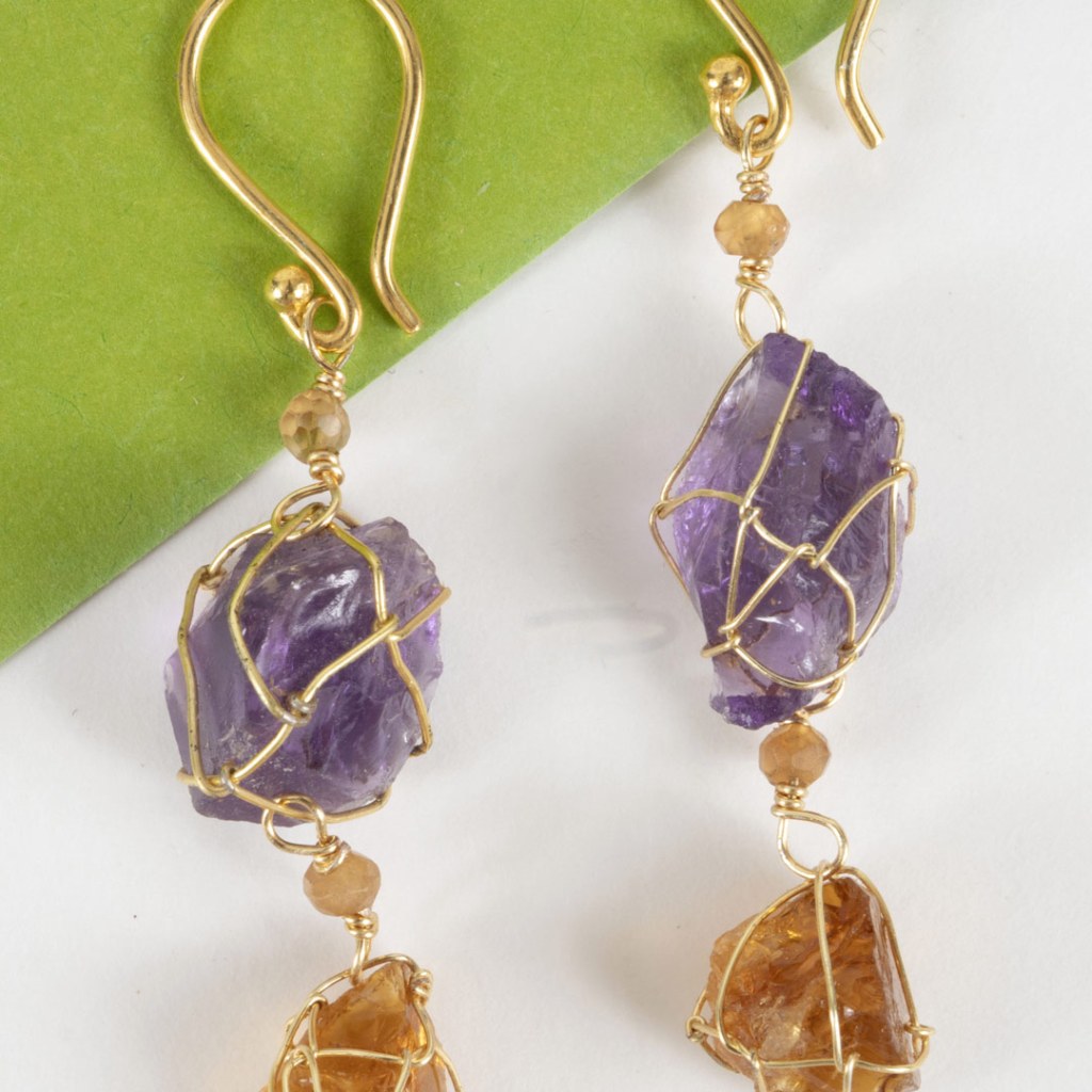 Boucles d'oreilles Cassiopée – Pierres Brutes et Vermeil