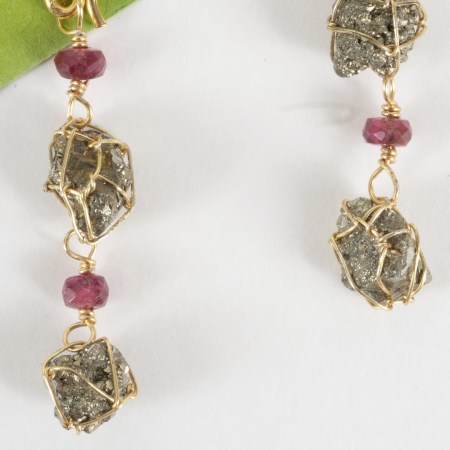 Boucles d'Oreilles Rubis et Pyrite – Image 2