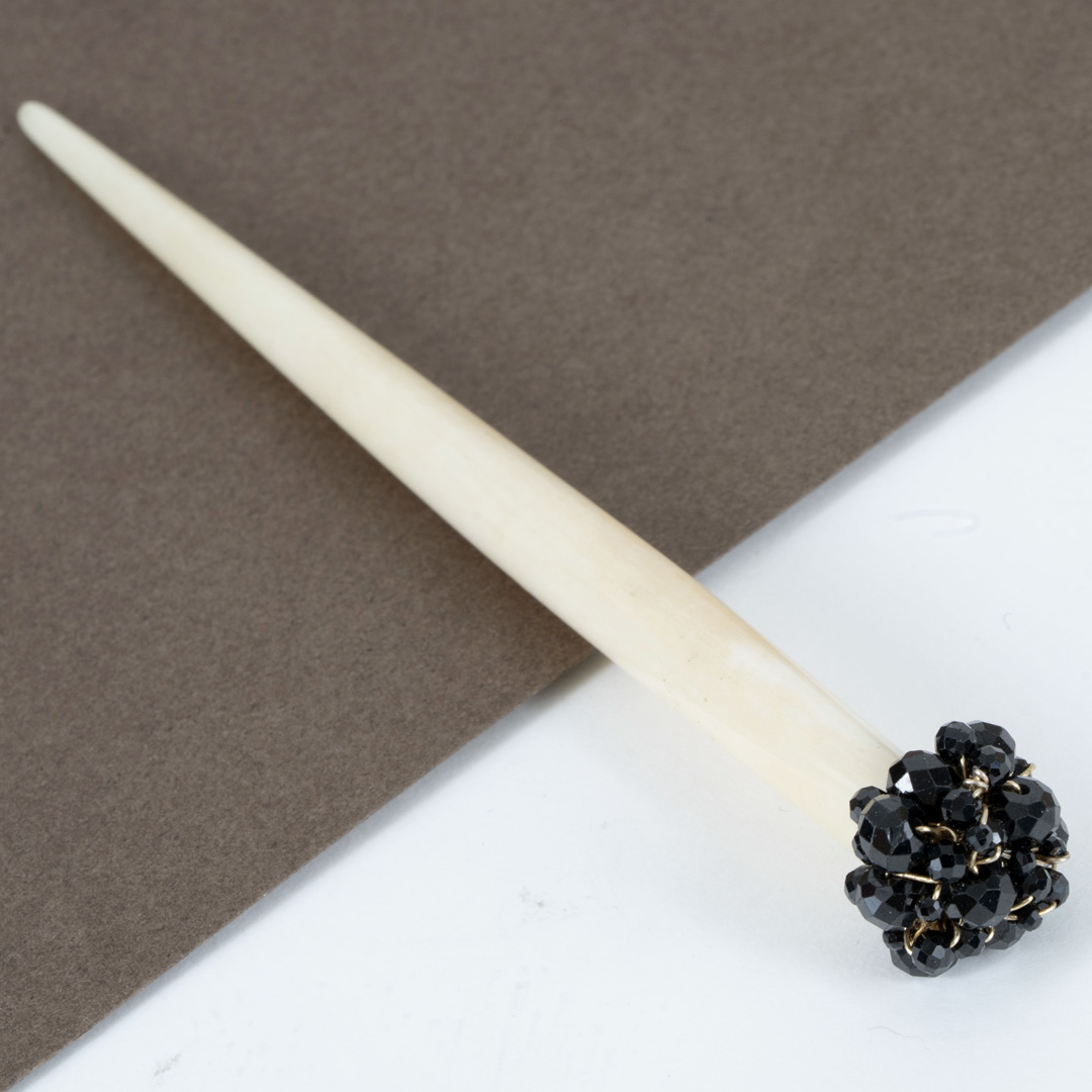 Pique à Cheveux en Os et Onyx