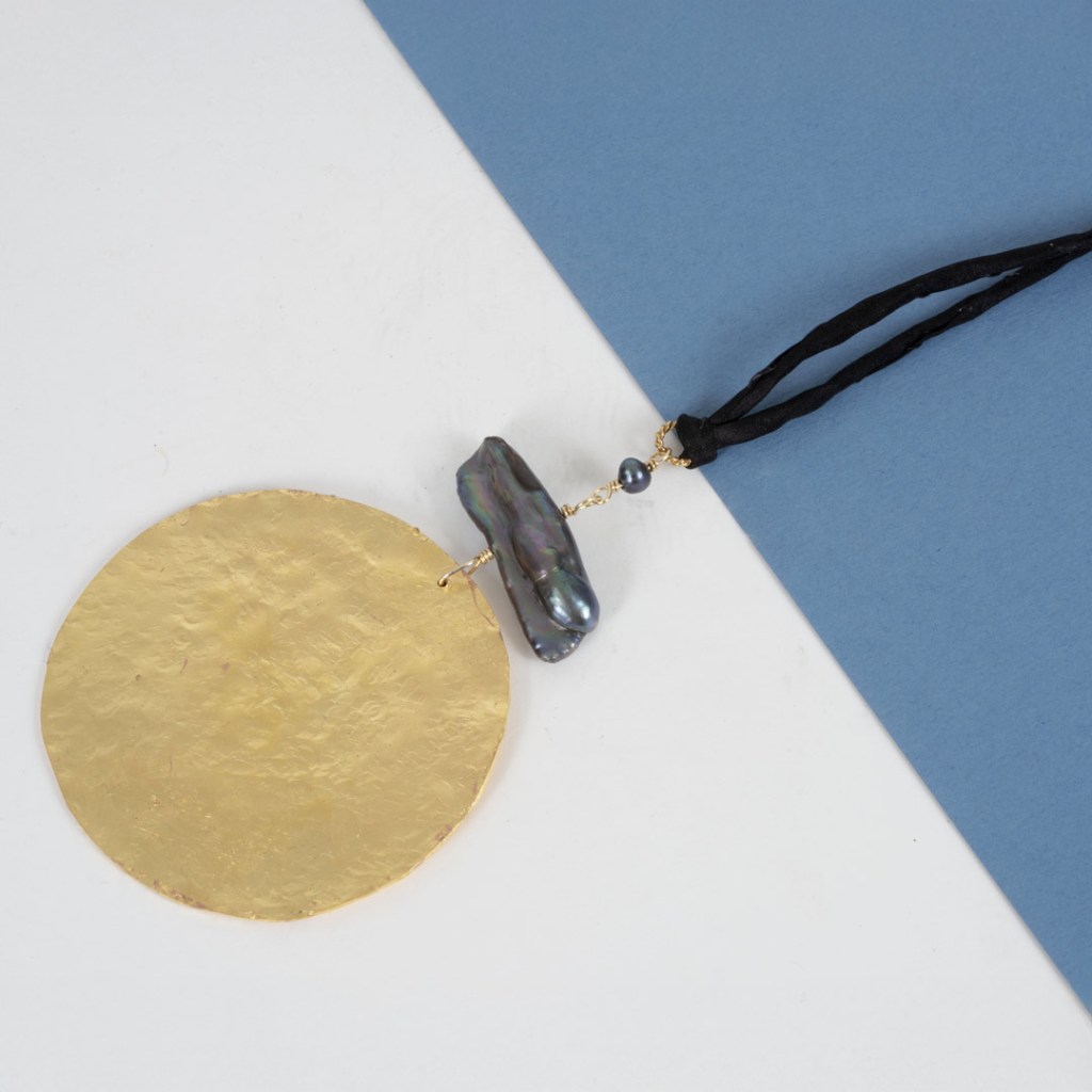 Pendentif Disque en Cuivre Doré