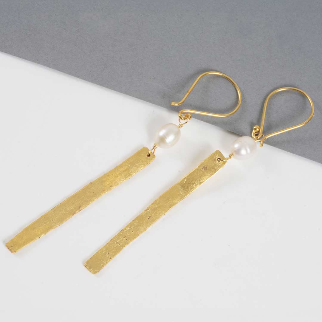 Boucles d'oreilles Néfertiti – Cuivre Doré à la Feuille d'Or 24 Carats & Perle