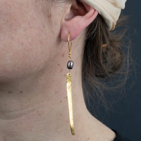 Boucles d'oreilles Néfertiti – Cuivre Doré à la Feuille d'Or 24 Carats & Perle – Image 7
