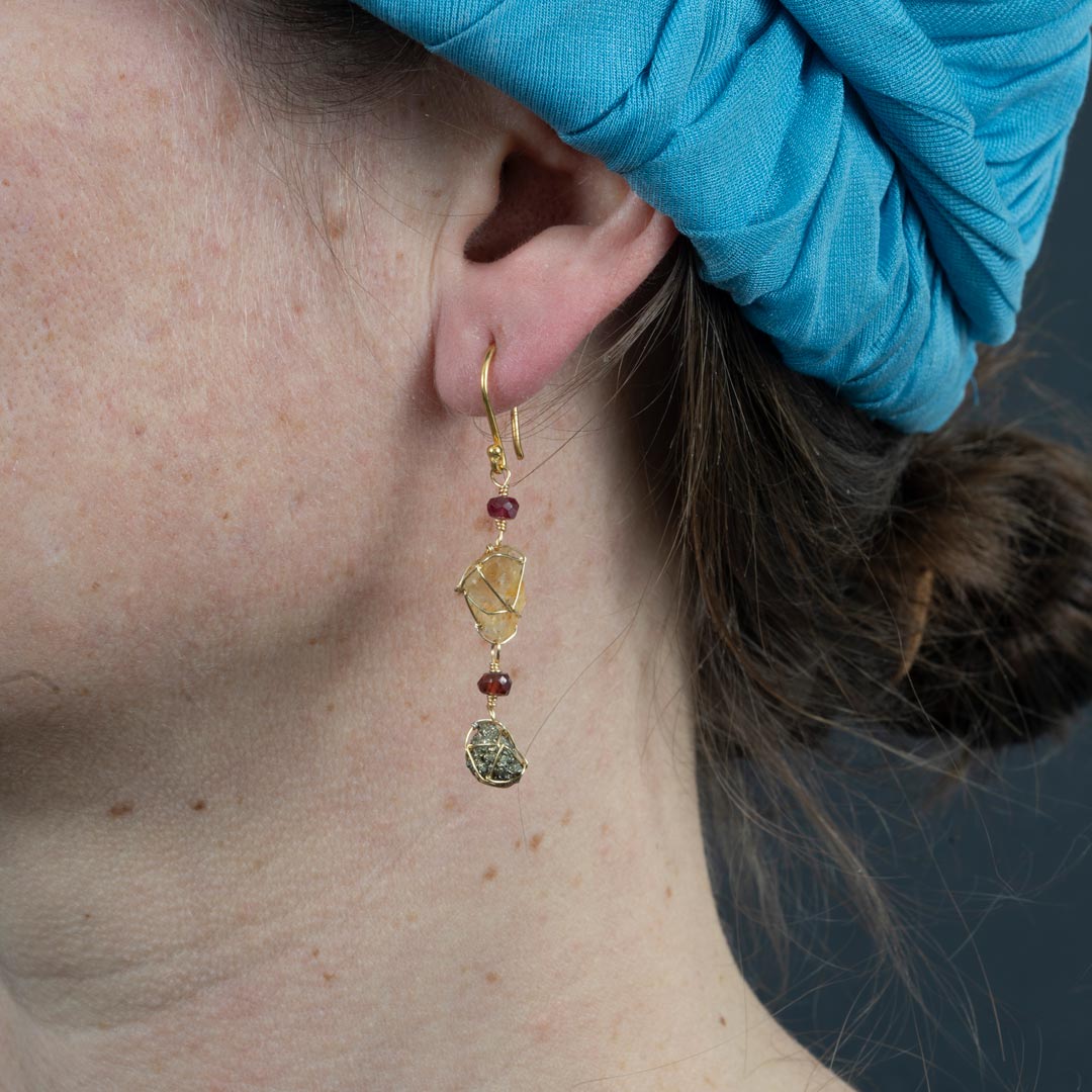 Boucles d'oreilles Cassiopée – Pierres Brutes et Vermeil