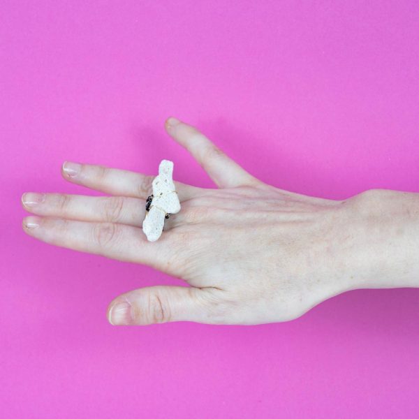 Grande Bague Corail Blanc