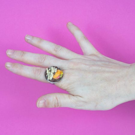 Bagues Bon Appétit – Miniatures en Résine Epoxy sur Métal Patiné – Image 16