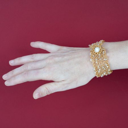 Bracelet Séléné – Crochet Plaqué Or & Pierres de Lune – Image 1