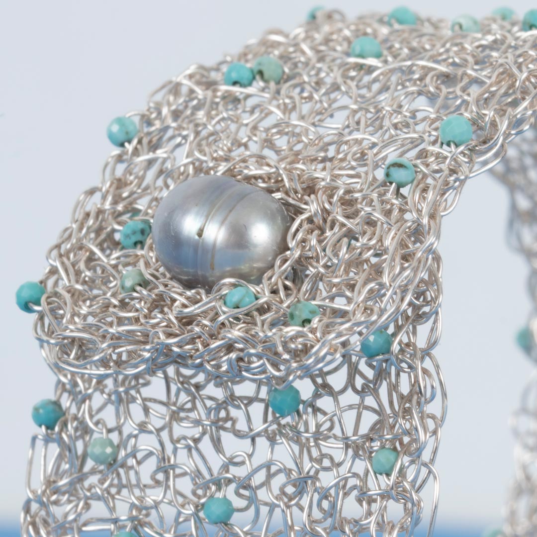Manchette Lagon – Crochet Argent Inoxydable & Turquoises