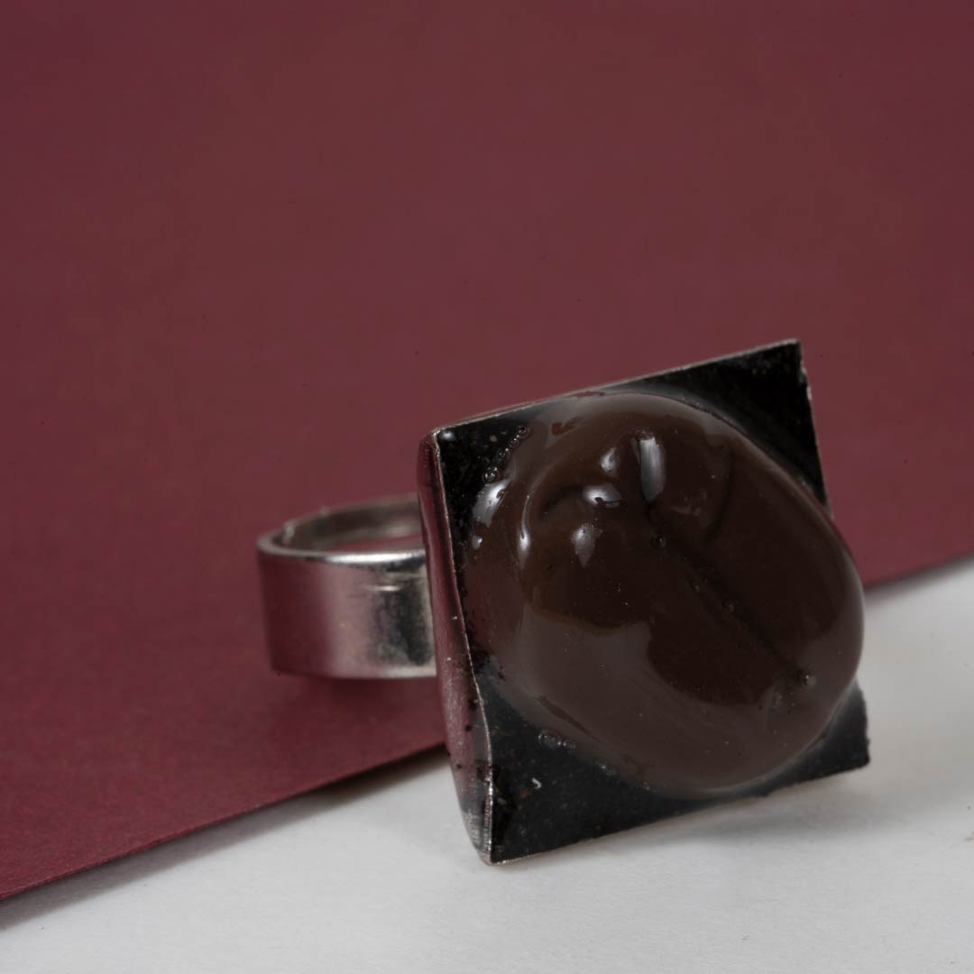 Bagues Bon Appétit – Miniatures en Résine Epoxy sur Métal Patiné